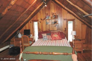 Log Home Bedroom